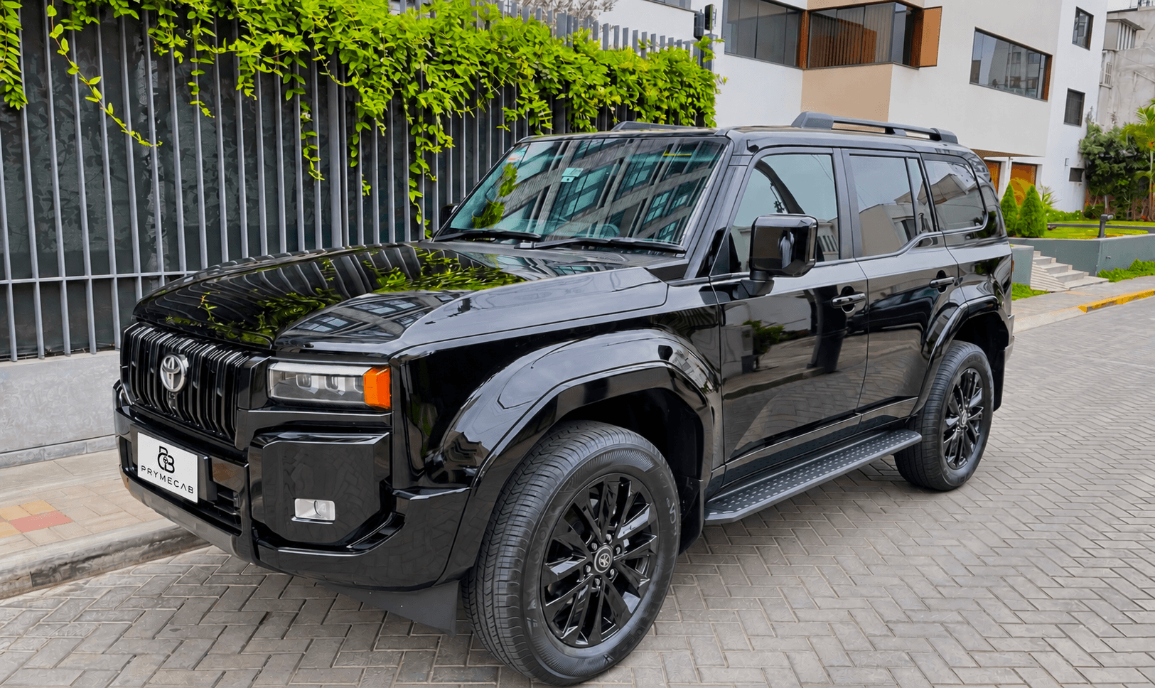 Toyota Land Cruiser Prado Premium